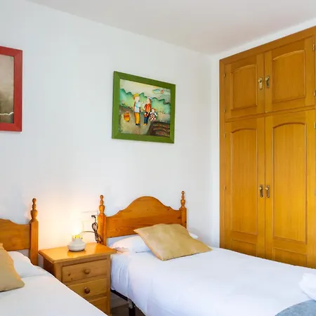 Sea Breeze Getaway Apartment
